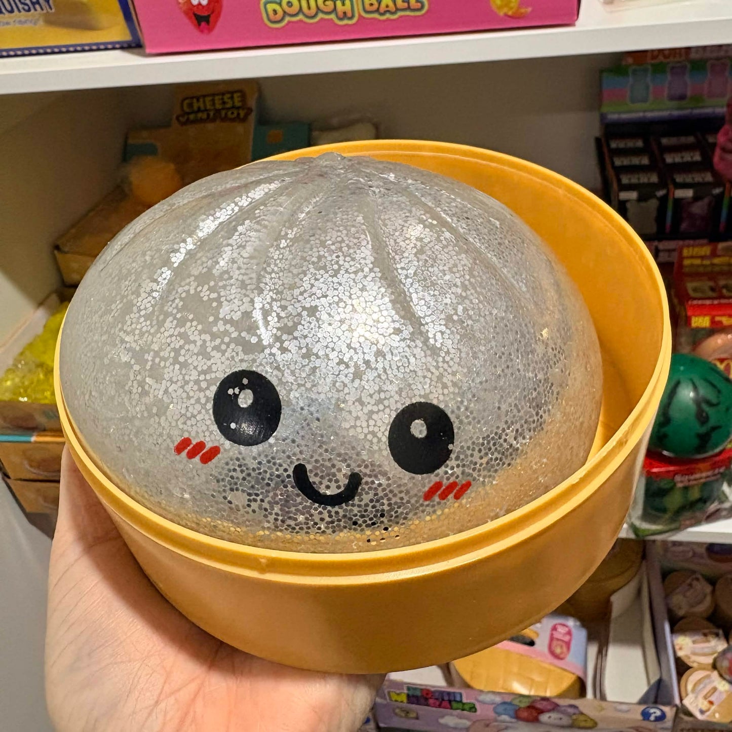 Jumbo Glitter Dumpling - 15cm