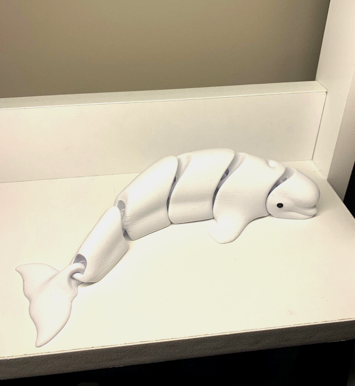 Articulated Flexi White Beluga Whale