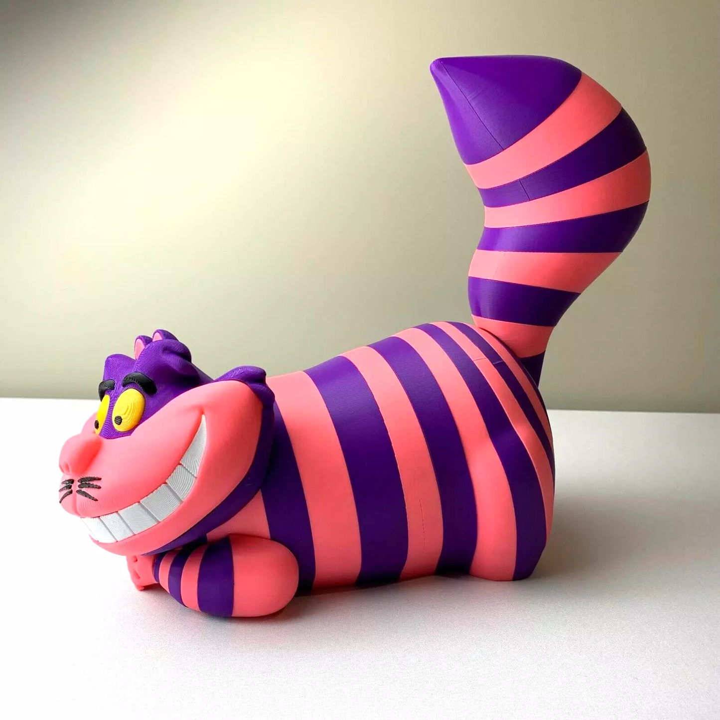 Alice In Wonderland Cheshire Cat Figure